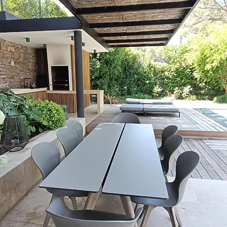 Villa Superbe Contemporaine A Saint-raphael A 200 M De La