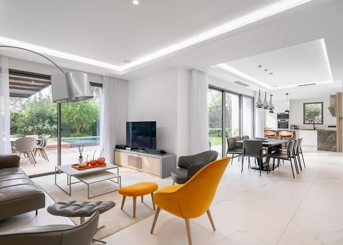 Superbe Contemporaine A Saint-raphael A 200 M De La Villa Saint-Raphaël