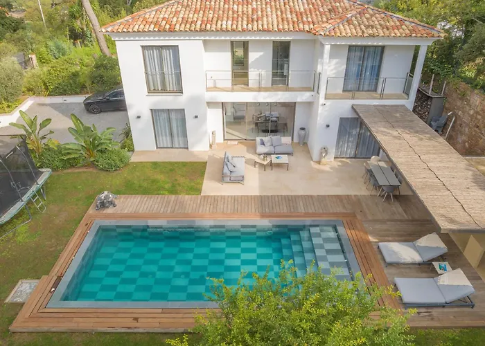 Superbe Contemporaine A Saint-raphael A 200 M De La * Saint-Raphaël